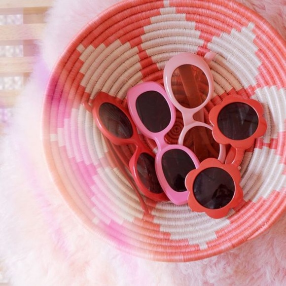 { THANK YOU!! } Work Week Chic PARTY! 9/24 @ 7pm! - Picture 3 of 5